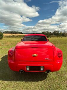 2004 Chevrolet SSR LS   - Photo 7 - Albany, GA 31721