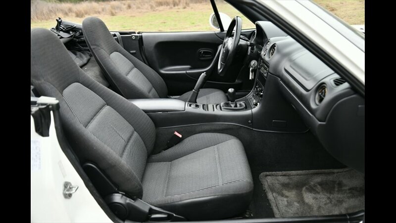 2000 Mazda MX-5 Miata - Photo 29 - Albany, GA 31721
