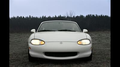 2000 Mazda MX-5 Miata Convertible