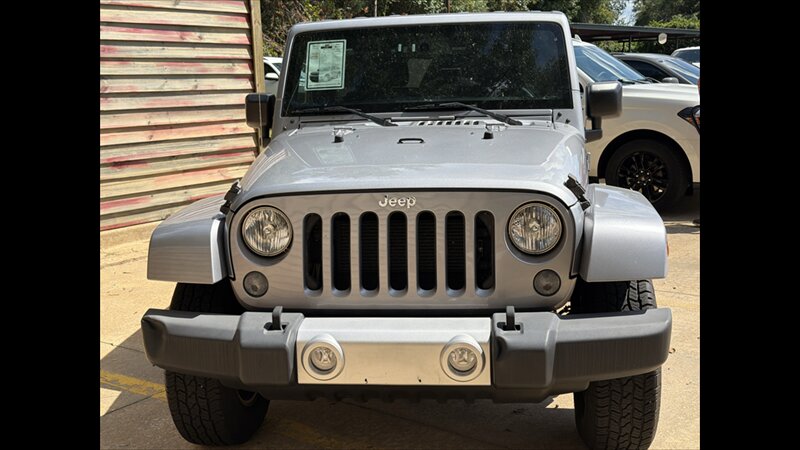 2015 Jeep Wrangler Unlimited Sahara - Photo 4 - Albany, GA 31721