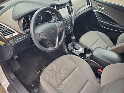 2017 Hyundai SANTA FE SE - Photo 10 - Fresno, CA 93722