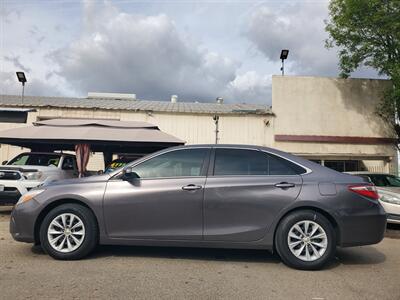 2017 Toyota Camry Hybrid LE   - Photo 3 - Fresno, CA 93722