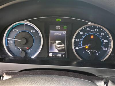 2017 Toyota Camry Hybrid LE   - Photo 11 - Fresno, CA 93722