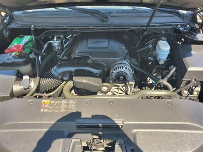 2013 Cadillac Escalade Premium   - Photo 13 - Fresno, CA 93722