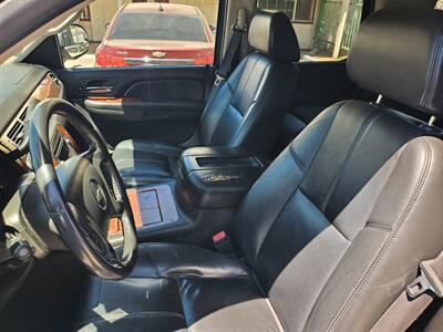 2008 Chevrolet Tahoe LTZ   - Photo 7 - Fresno, CA 93722