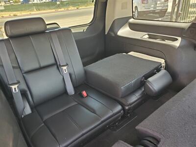 2008 Chevrolet Tahoe LTZ   - Photo 9 - Fresno, CA 93722