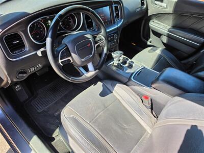 2016 Dodge Charger SXT - Photo 9 - Fresno, CA 93722