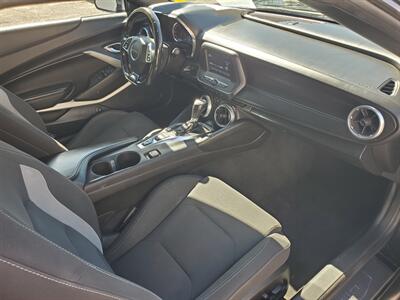 2017 Chevrolet Camaro LT - Photo 10 - Fresno, CA 93722