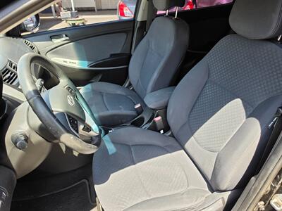 2013 Hyundai Accent SE   - Photo 7 - Fresno, CA 93722