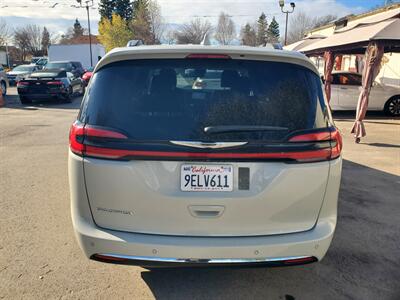 2021 Chrysler Pacifica Touring L - Photo 6 - Fresno, CA 93722