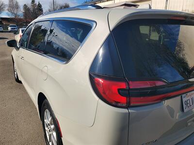 2021 Chrysler Pacifica Touring L - Photo 16 - Fresno, CA 93722
