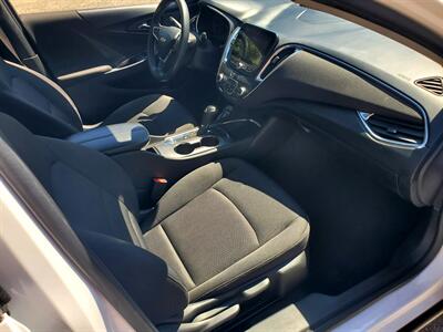 2020 Chevrolet Malibu LT   - Photo 10 - Fresno, CA 93722