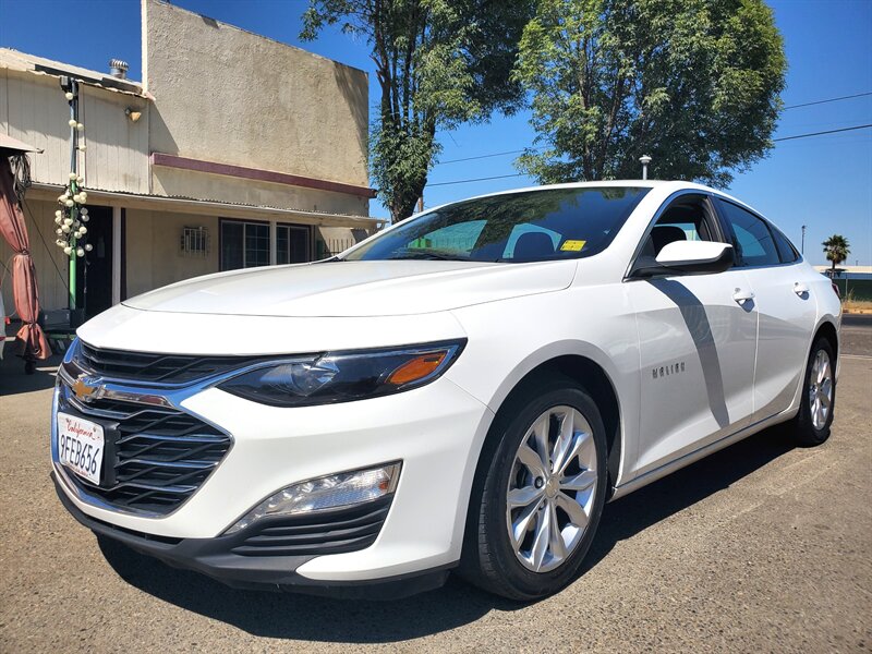 2020 Chevrolet Malibu LT - Photo 1 - Fresno, CA 93722