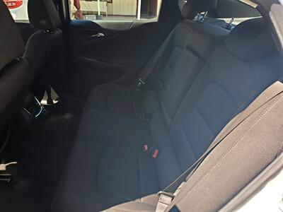 2020 Chevrolet Malibu LT   - Photo 8 - Fresno, CA 93722