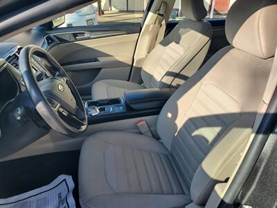 2018 Ford Fusion SE   - Photo 7 - Fresno, CA 93722