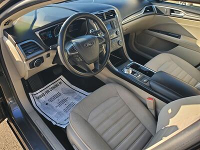 2018 Ford Fusion SE   - Photo 9 - Fresno, CA 93722