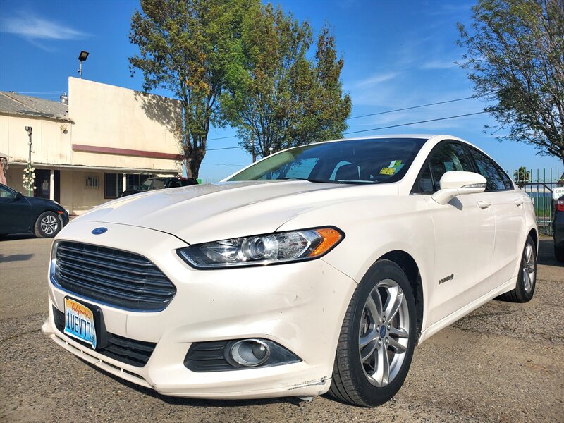 2016 Ford Fusion Hybrid SE