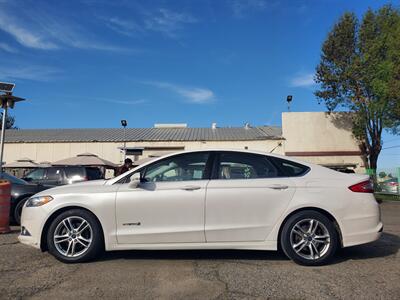 2016 Ford Fusion Hybrid SE   - Photo 3 - Fresno, CA 93722