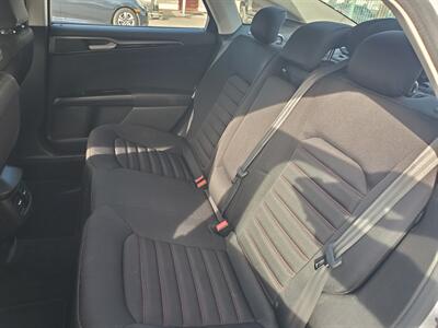 2016 Ford Fusion Hybrid SE   - Photo 8 - Fresno, CA 93722