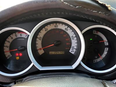 2015 Toyota Tacoma PreRunner V6   - Photo 11 - Fresno, CA 93722