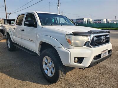 2015 Toyota Tacoma PreRunner V6   - Photo 2 - Fresno, CA 93722