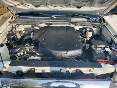 2015 Toyota Tacoma PreRunner V6   - Photo 12 - Fresno, CA 93722