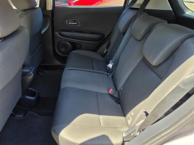 2021 Honda HR-V LX - Photo 8 - Fresno, CA 93722