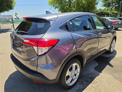 2021 Honda HR-V LX - Photo 4 - Fresno, CA 93722