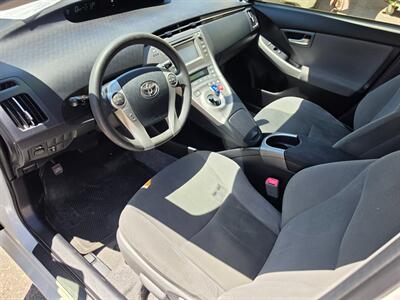 2013 Toyota Prius Two   - Photo 9 - Fresno, CA 93722