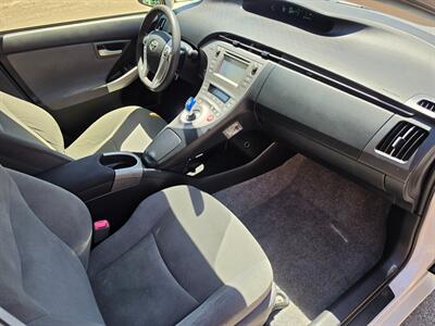 2013 Toyota Prius Two   - Photo 10 - Fresno, CA 93722