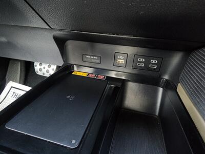 2025 Toyota Camry SE   - Photo 17 - Fresno, CA 93722