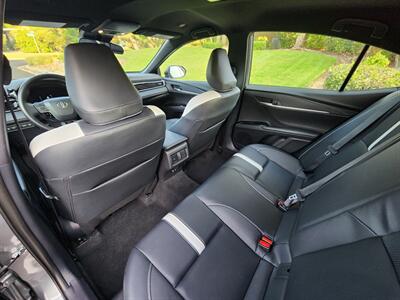 2025 Toyota Camry SE   - Photo 9 - Fresno, CA 93722