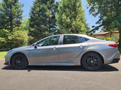 2025 Toyota Camry SE   - Photo 3 - Fresno, CA 93722