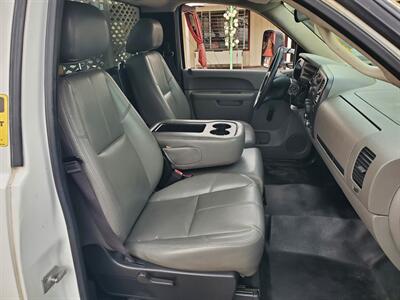 2013 Chevrolet Silverado 3500 Work Truck   - Photo 9 - Fresno, CA 93722
