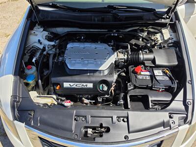 2009 Honda Accord EX-L V6 - Photo 12 - Fresno, CA 93722