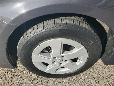 2010 Toyota Prius IV   - Photo 13 - Fresno, CA 93722