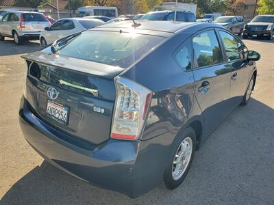 2010 Toyota Prius IV   - Photo 4 - Fresno, CA 93722