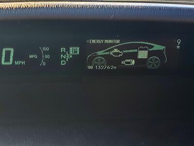 2010 Toyota Prius IV   - Photo 11 - Fresno, CA 93722