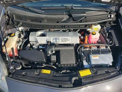 2010 Toyota Prius IV   - Photo 12 - Fresno, CA 93722