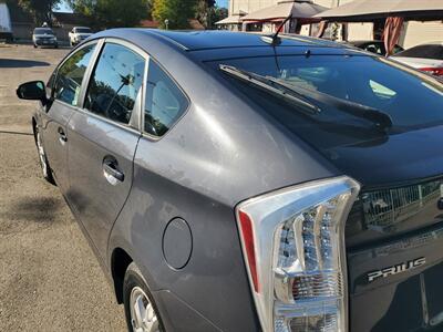 2010 Toyota Prius IV   - Photo 14 - Fresno, CA 93722