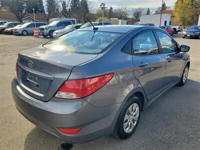 2016 Hyundai ACCENT SE - Photo 4 - Fresno, CA 93722