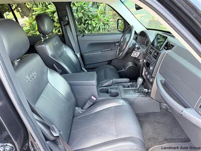 2012 Jeep Liberty Sport   - Photo 8 - Muscle Shoals, AL 35661