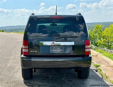 2012 Jeep Liberty Sport   - Photo 4 - Muscle Shoals, AL 35661