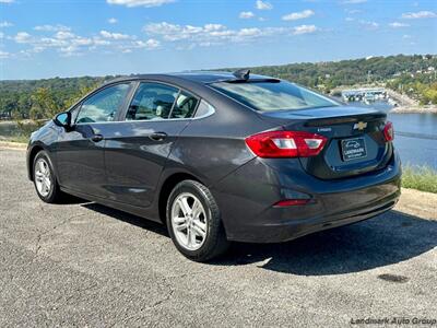 2017 Chevrolet Cruze LT Auto   - Photo 3 - Muscle Shoals, AL 35661