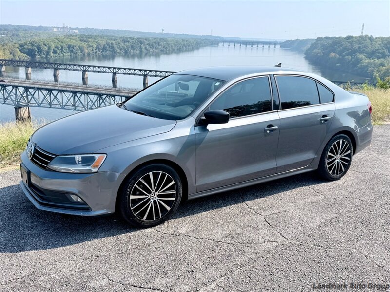 2016 Volkswagen Jetta 1.8T Sport  