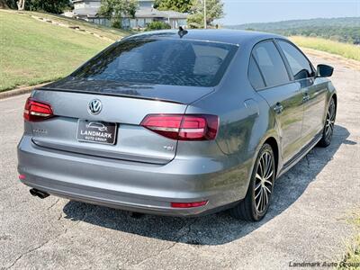 2016 Volkswagen Jetta 1.8T Sport - Photo 5 - Muscle Shoals, AL 35661