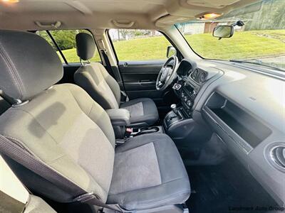 2014 Jeep Patriot Latitude   - Photo 9 - Muscle Shoals, AL 35661