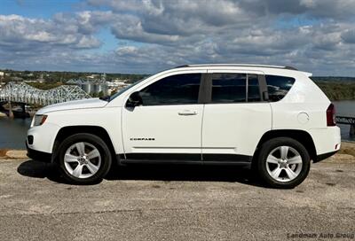 2015 Jeep Compass Sport - Photo 2 - Muscle Shoals, AL 35661