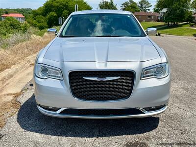 2020 Chrysler 300 Series Limited   - Photo 7 - Muscle Shoals, AL 35661