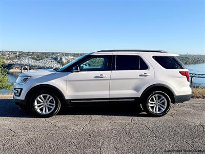 2017 Ford Explorer XLT   - Photo 2 - Muscle Shoals, AL 35661